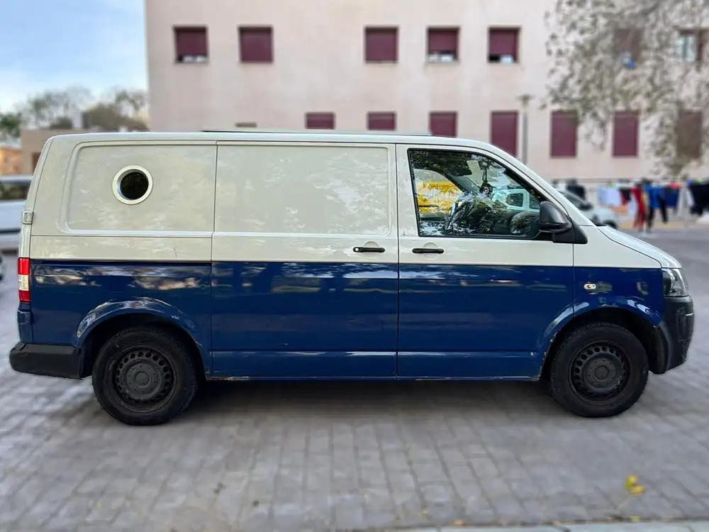 VOLKSWAGEN transporter