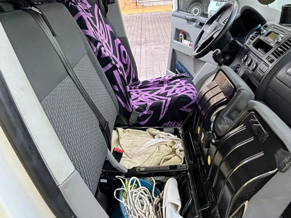 VOLKSWAGEN transporter