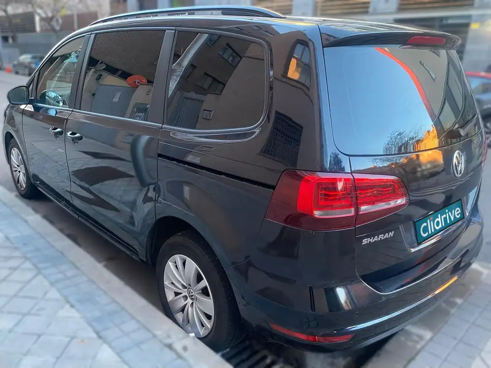 VOLKSWAGEN sharan