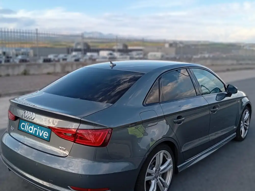 Sedan 2.0 TDI clean d 150CV S tro S line