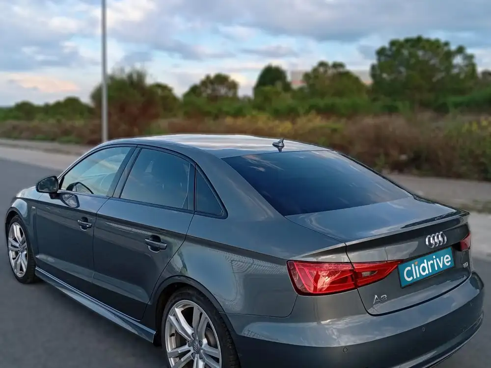 Sedan 2.0 TDI clean d 150CV S tro S line
