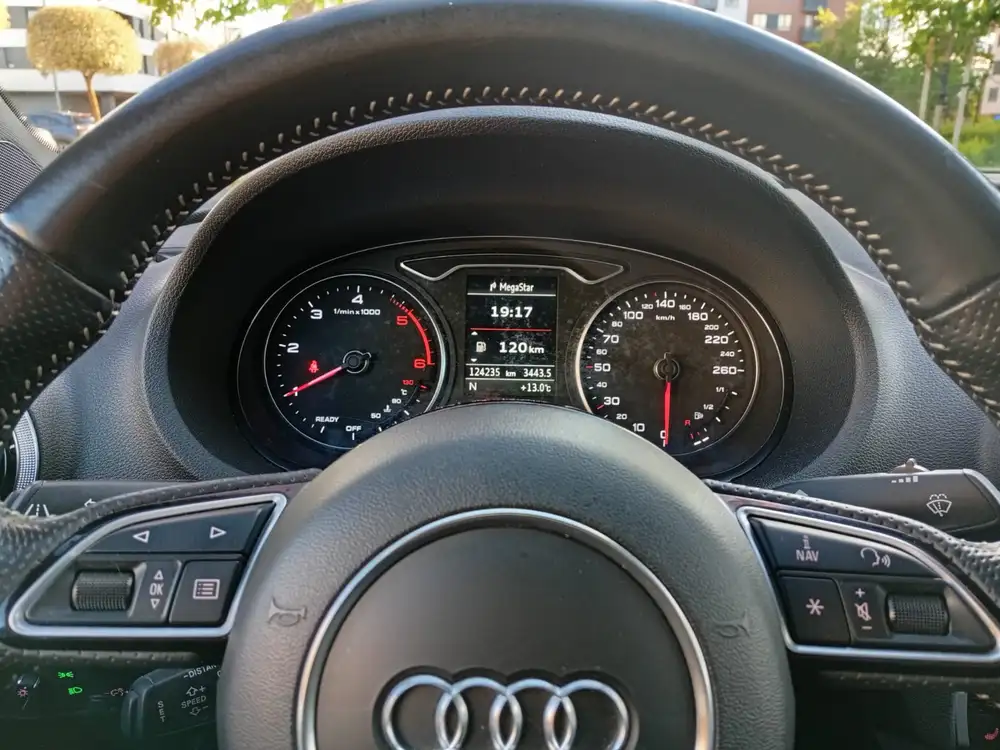 Sedan 2.0 TDI clean d 150CV S tro S line