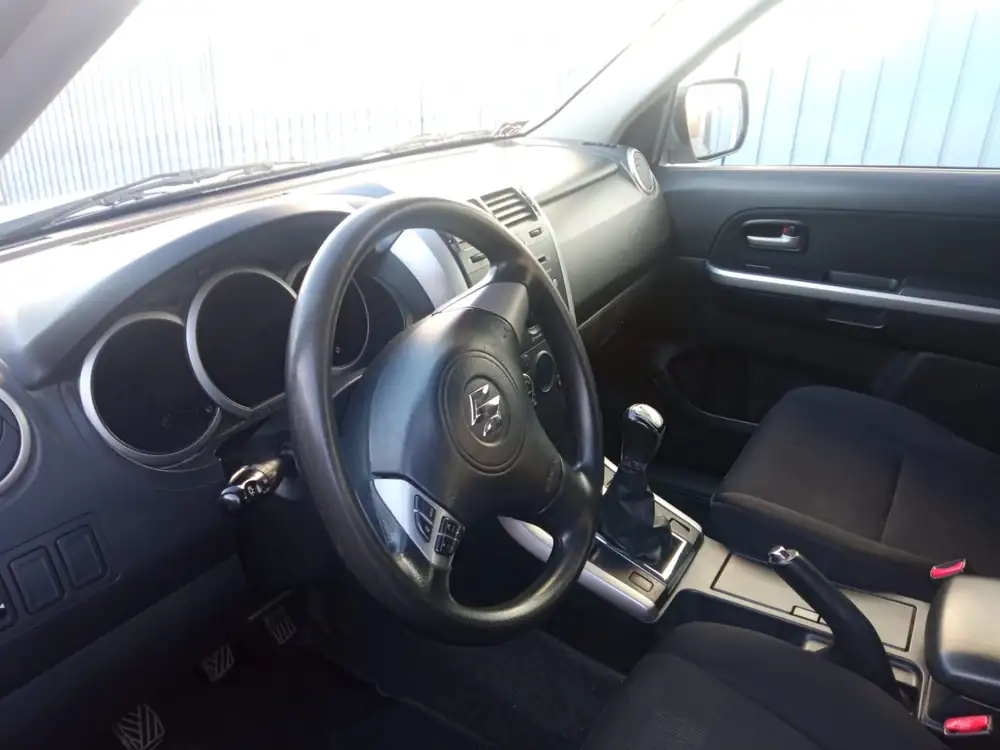 SUZUKI grand vitara
