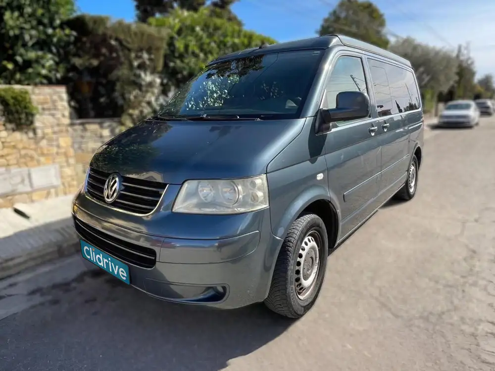 VOLKSWAGEN multivan