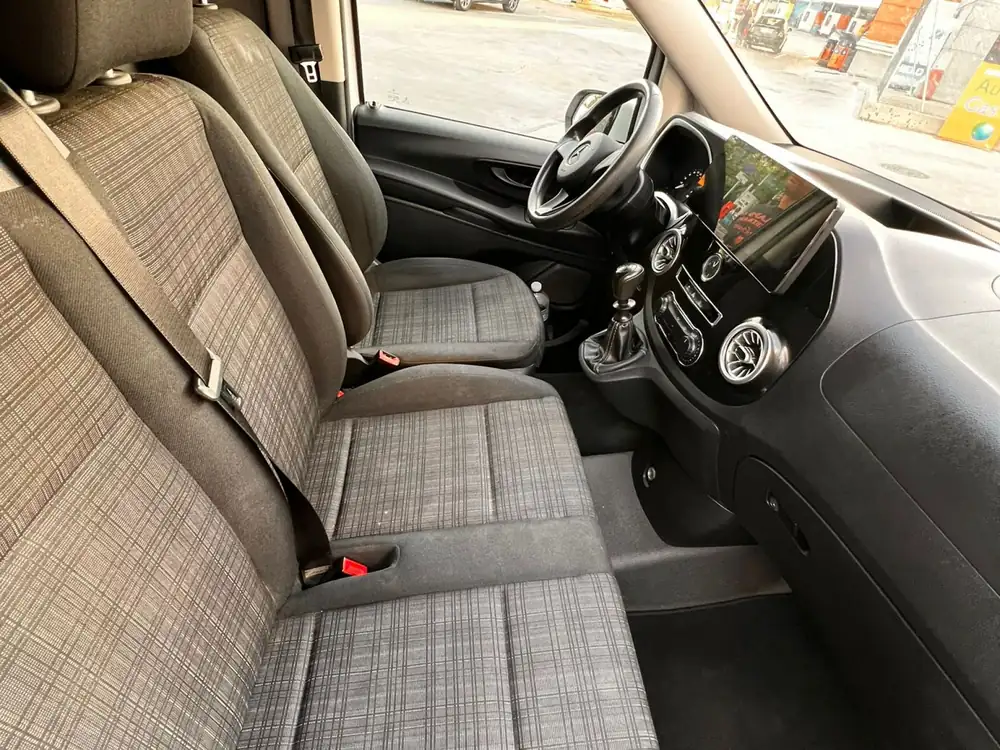 MERCEDES vito