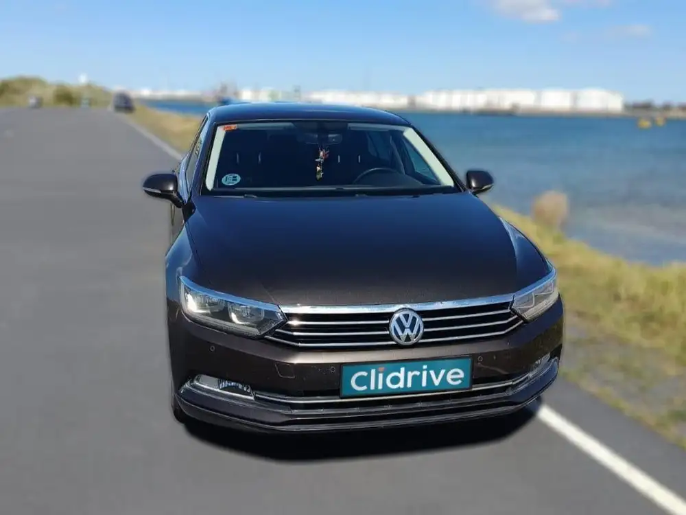 VOLKSWAGEN passat - Foto 2 | Clidrive