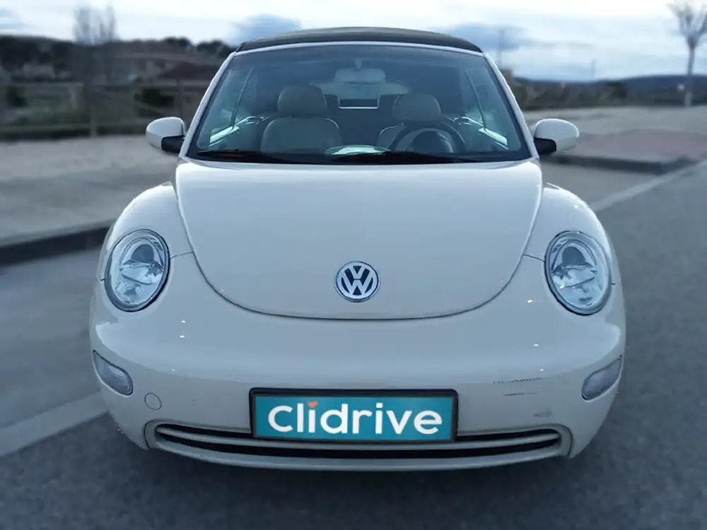 VOLKSWAGEN new beetle