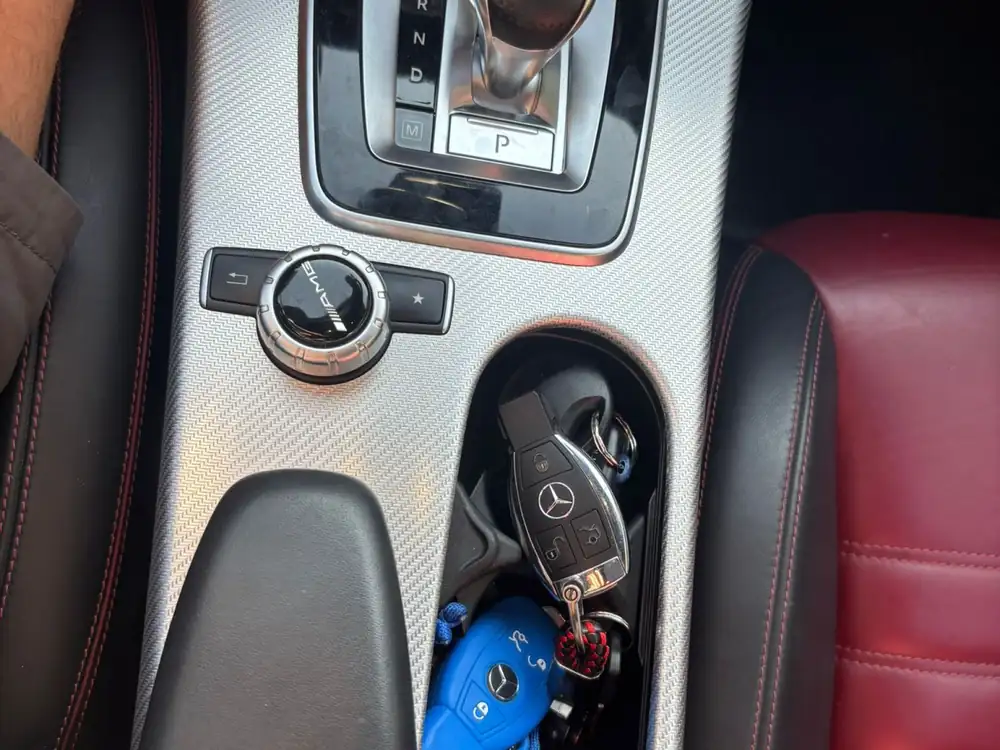 MERCEDES slc