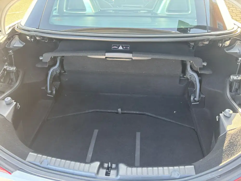 MERCEDES slc