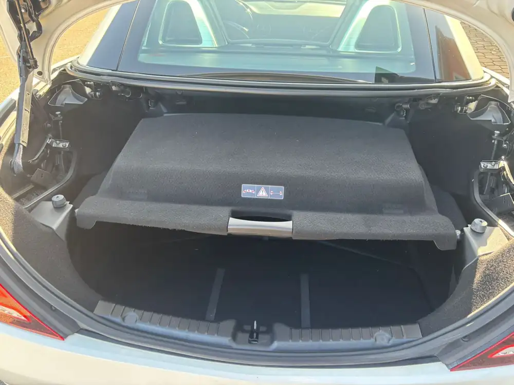 MERCEDES slc