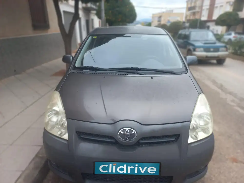 TOYOTA corolla verso