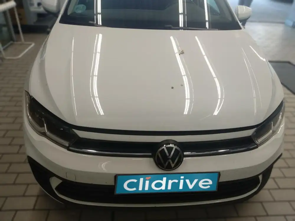 VOLKSWAGEN polo