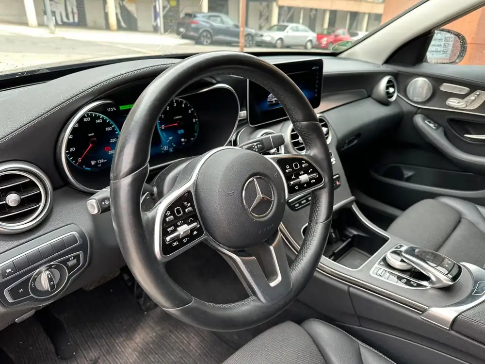 MERCEDES clase c