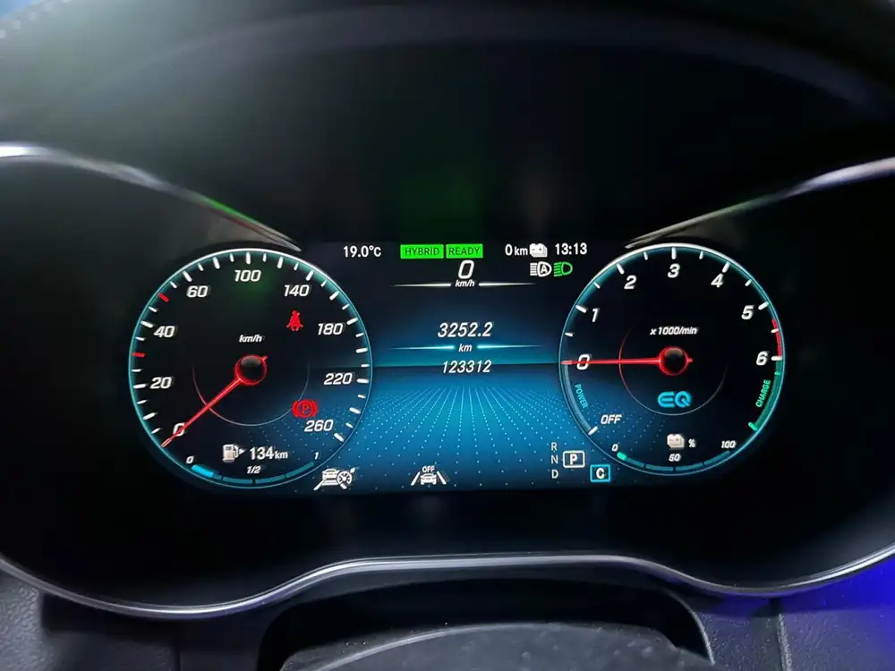MERCEDES clase c
