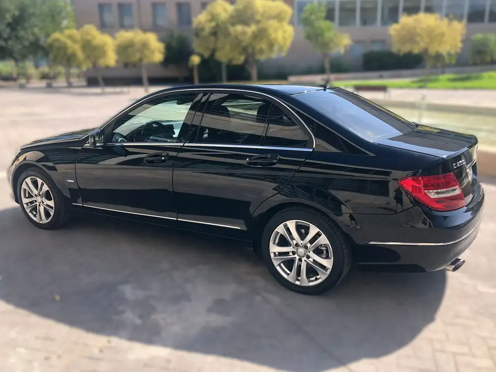 MERCEDES clase c