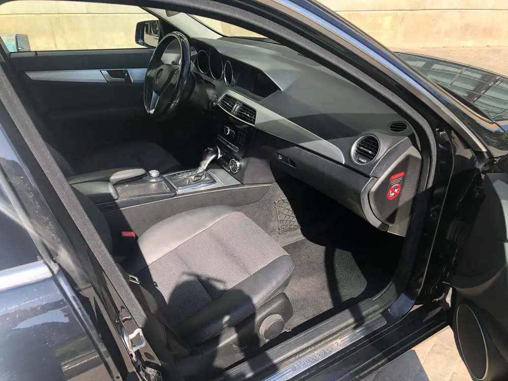 MERCEDES clase c