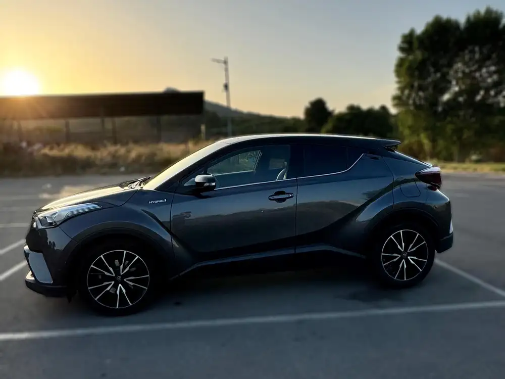 TOYOTA c-hr