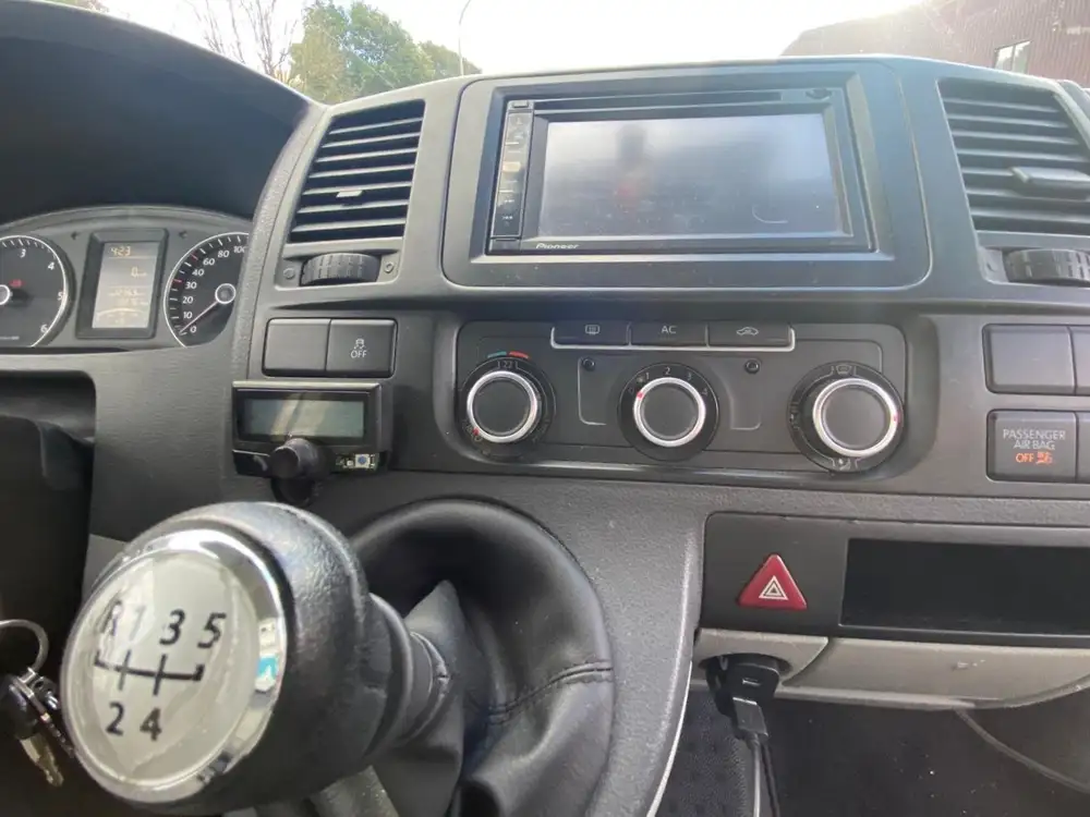 VOLKSWAGEN transporter