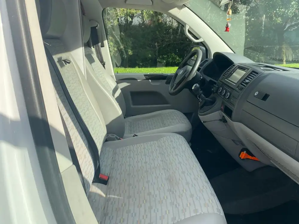 VOLKSWAGEN transporter