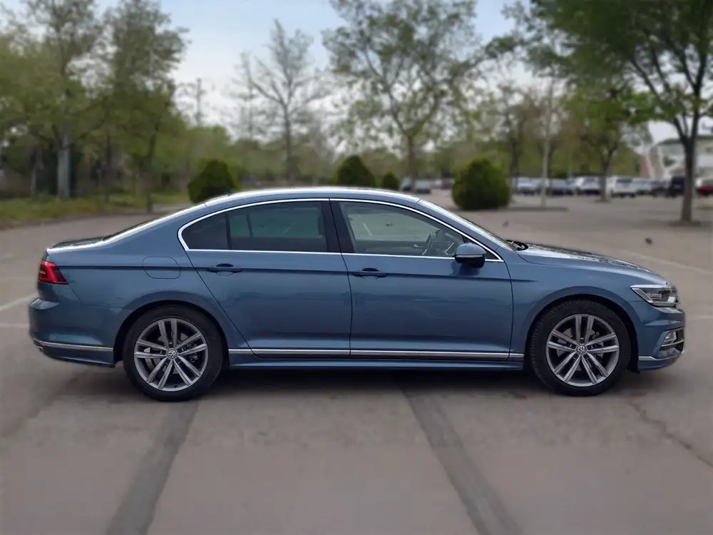 VOLKSWAGEN passat - Foto 2 | Clidrive