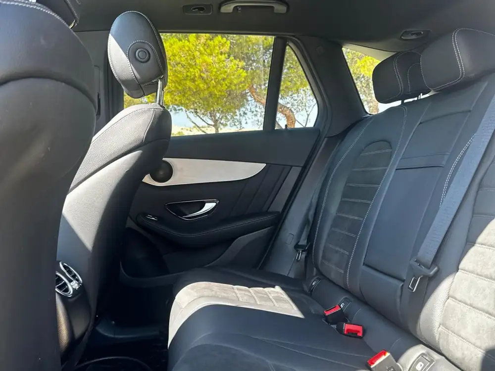 MERCEDES glc