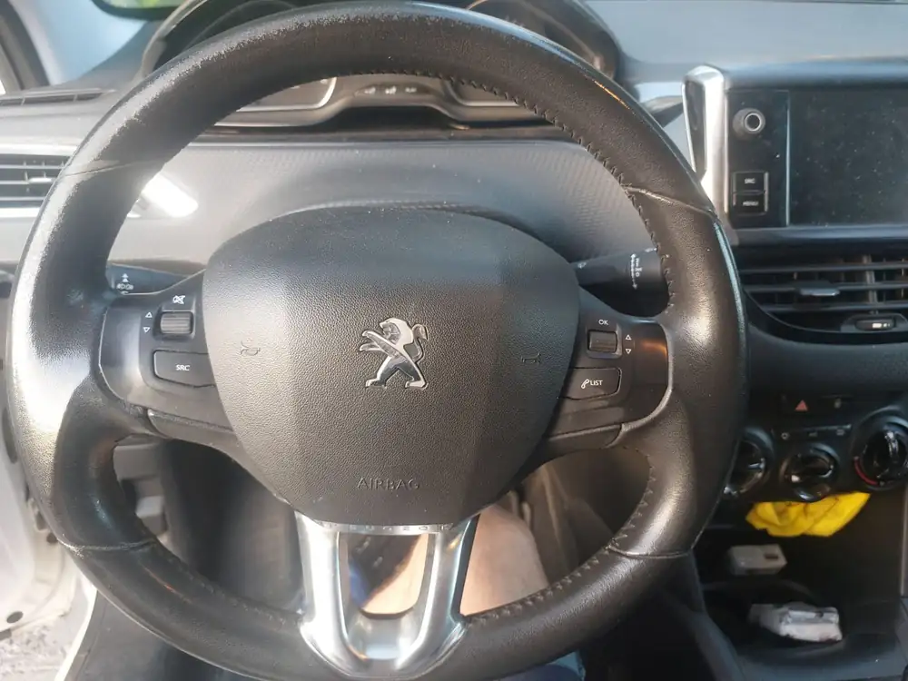 PEUGEOT 208 - Foto 6 | Clidrive