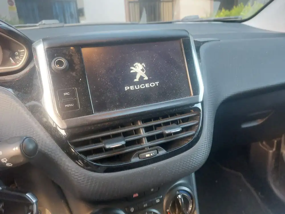 PEUGEOT 208 - Foto 8 | Clidrive