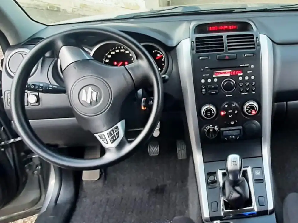 SUZUKI grand vitara