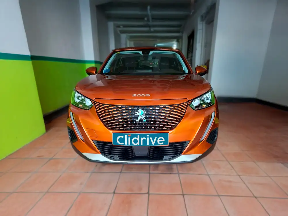 PEUGEOT e-2008