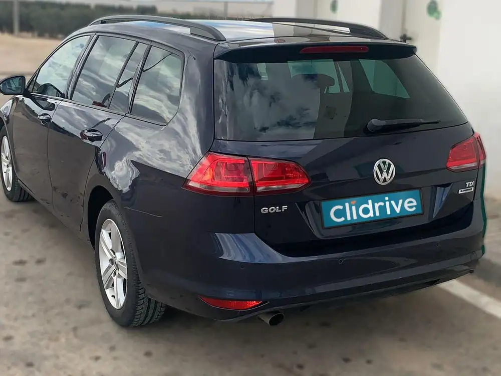 VOLKSWAGEN golf