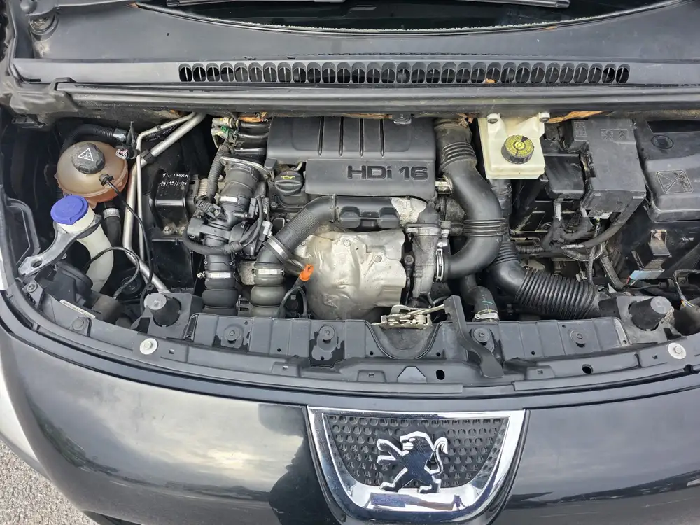 PEUGEOT 3008 - Foto 12 | Clidrive