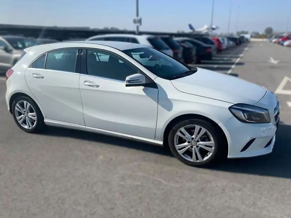 MERCEDES clase a - Foto 2 | Clidrive