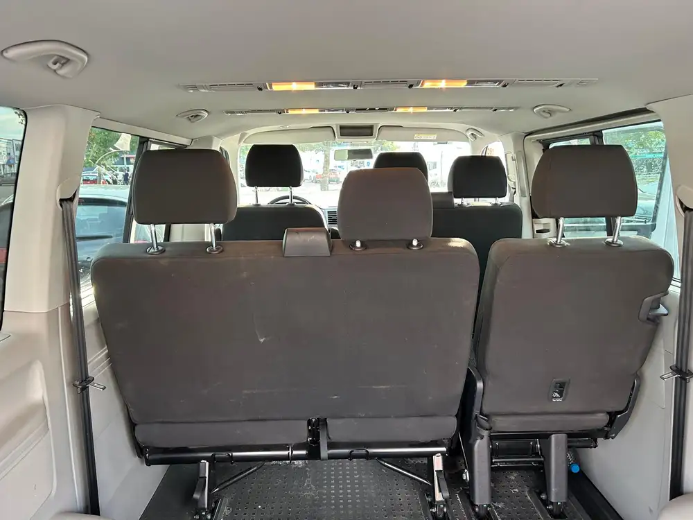 VOLKSWAGEN caravelle