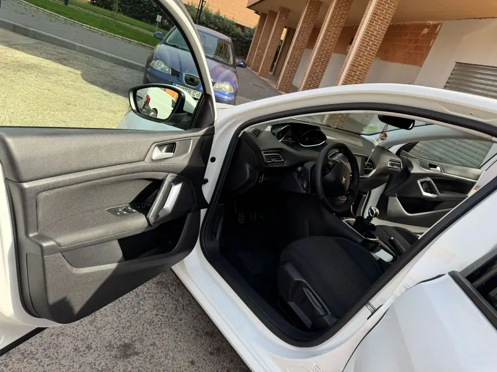 Allure 1.2 PureTech 96KW 130CV SS