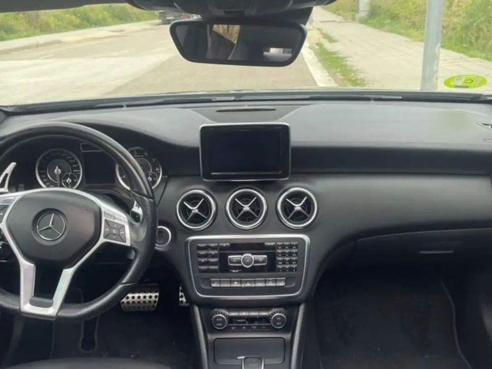 MERCEDES clase a