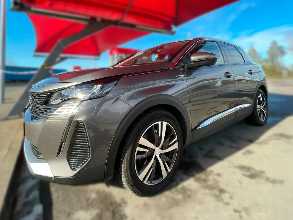 PEUGEOT 3008 hybrid