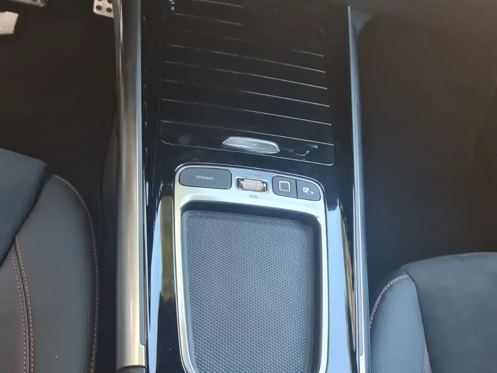 MERCEDES gla