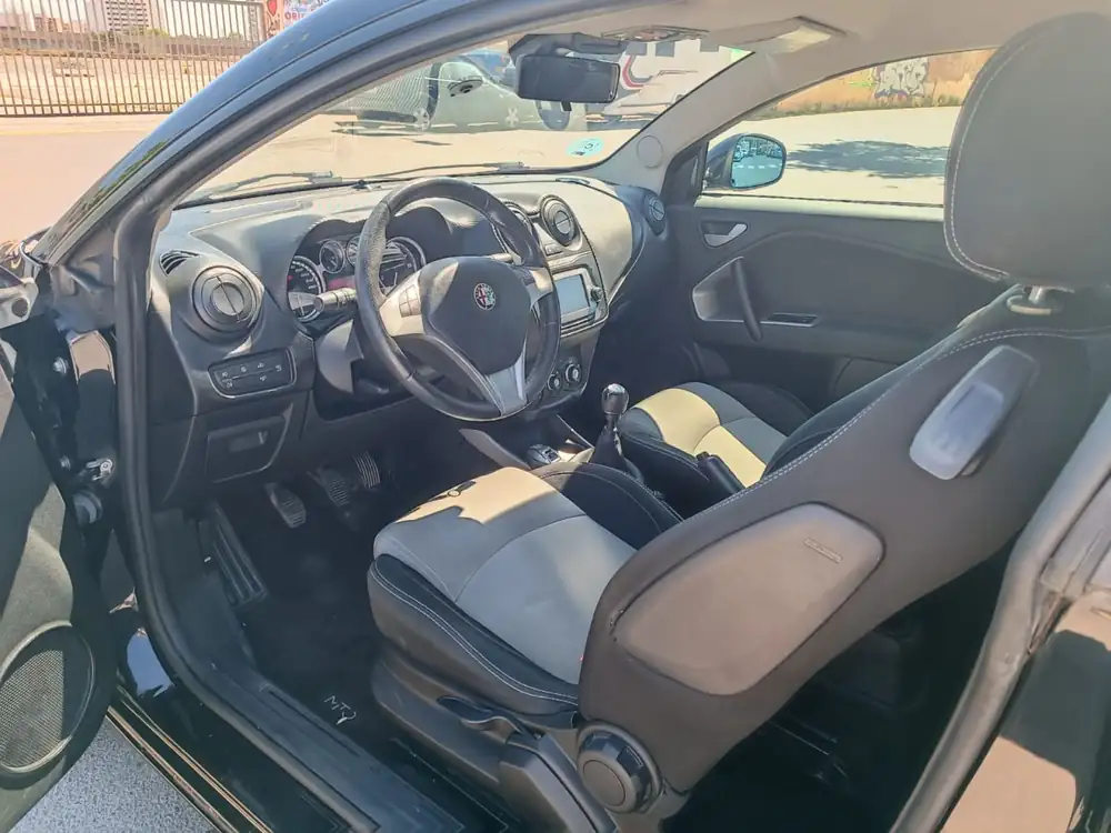 ALFA ROMEO mito