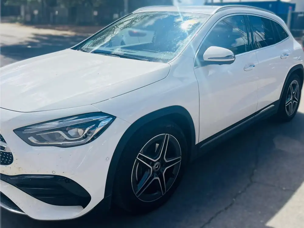 MERCEDES gla