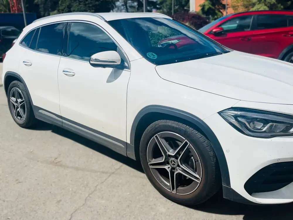 MERCEDES gla