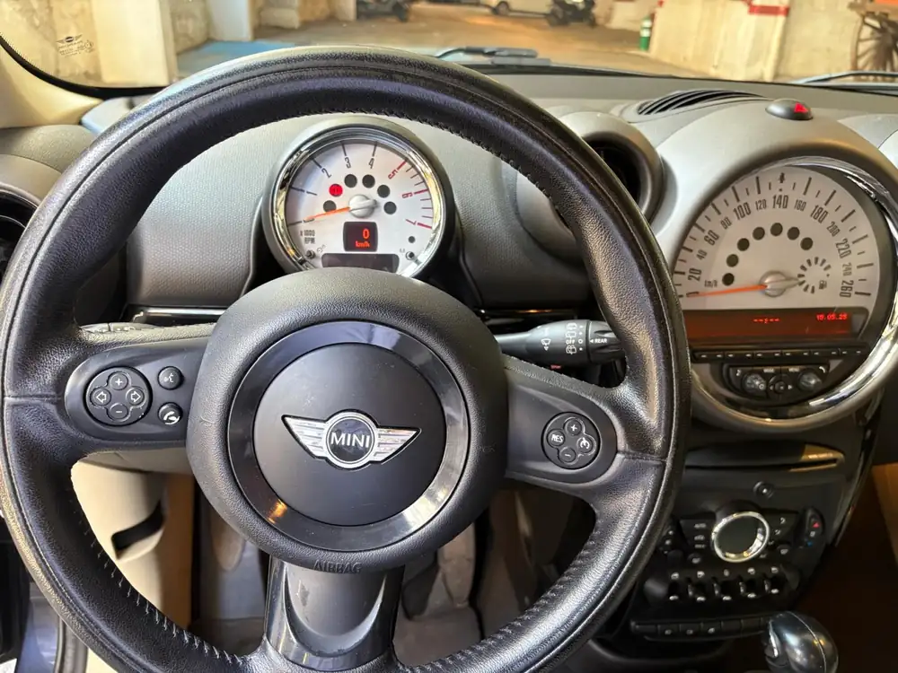 MINI countryman