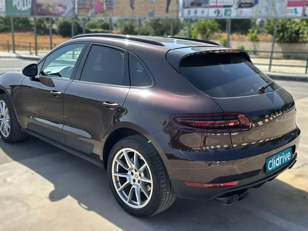 PORSCHE macan