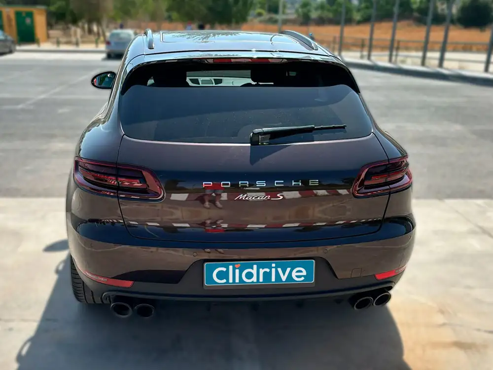 PORSCHE macan
