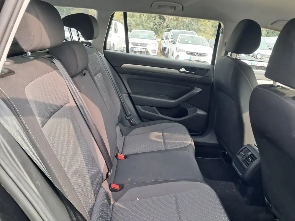 VOLKSWAGEN passat - Foto 12 | Clidrive