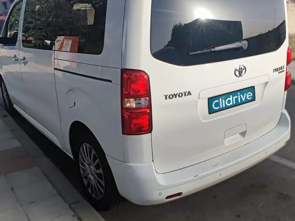TOYOTA proace verso