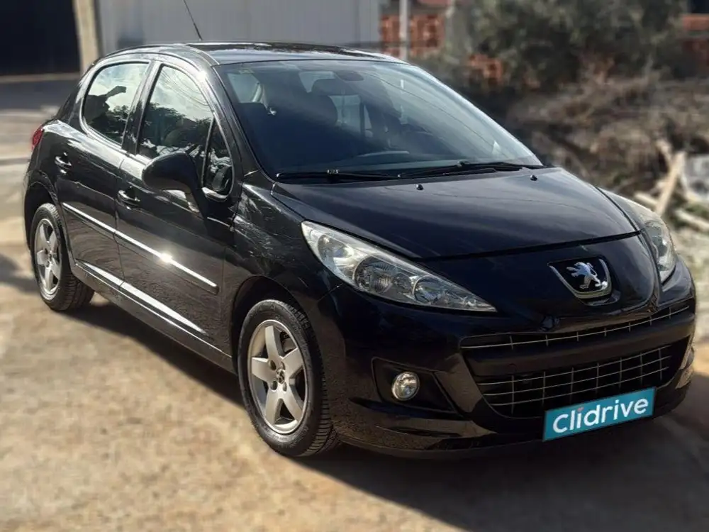 PEUGEOT 207
