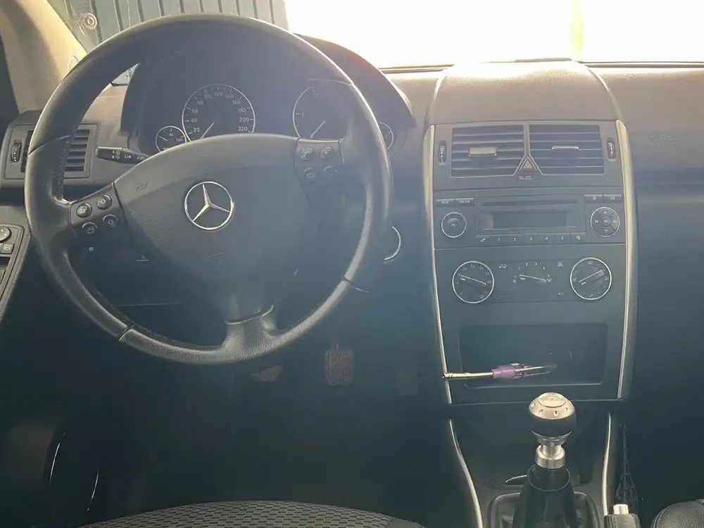 MERCEDES clase a - Foto 7 | Clidrive