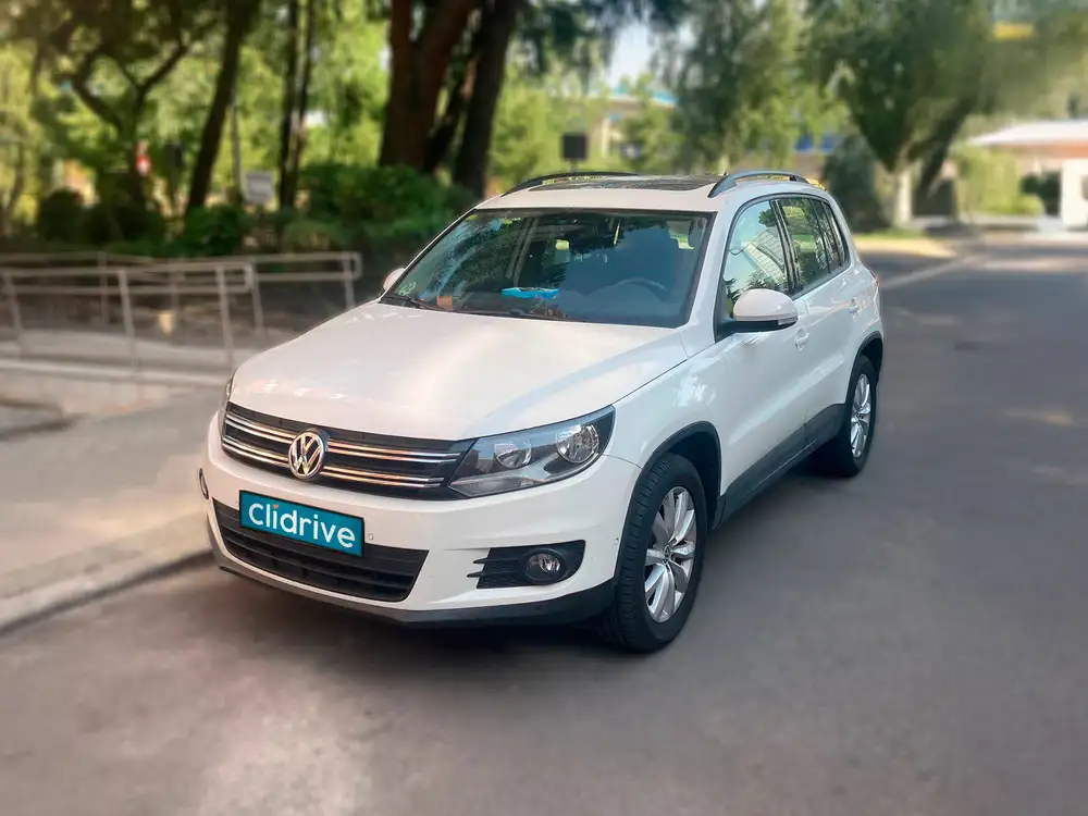 VOLKSWAGEN tiguan