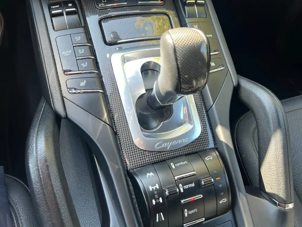 PORSCHE cayenne