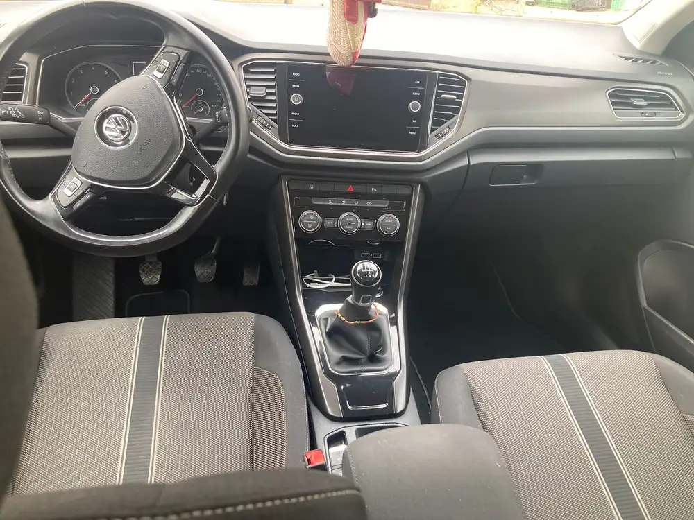 VOLKSWAGEN t-roc